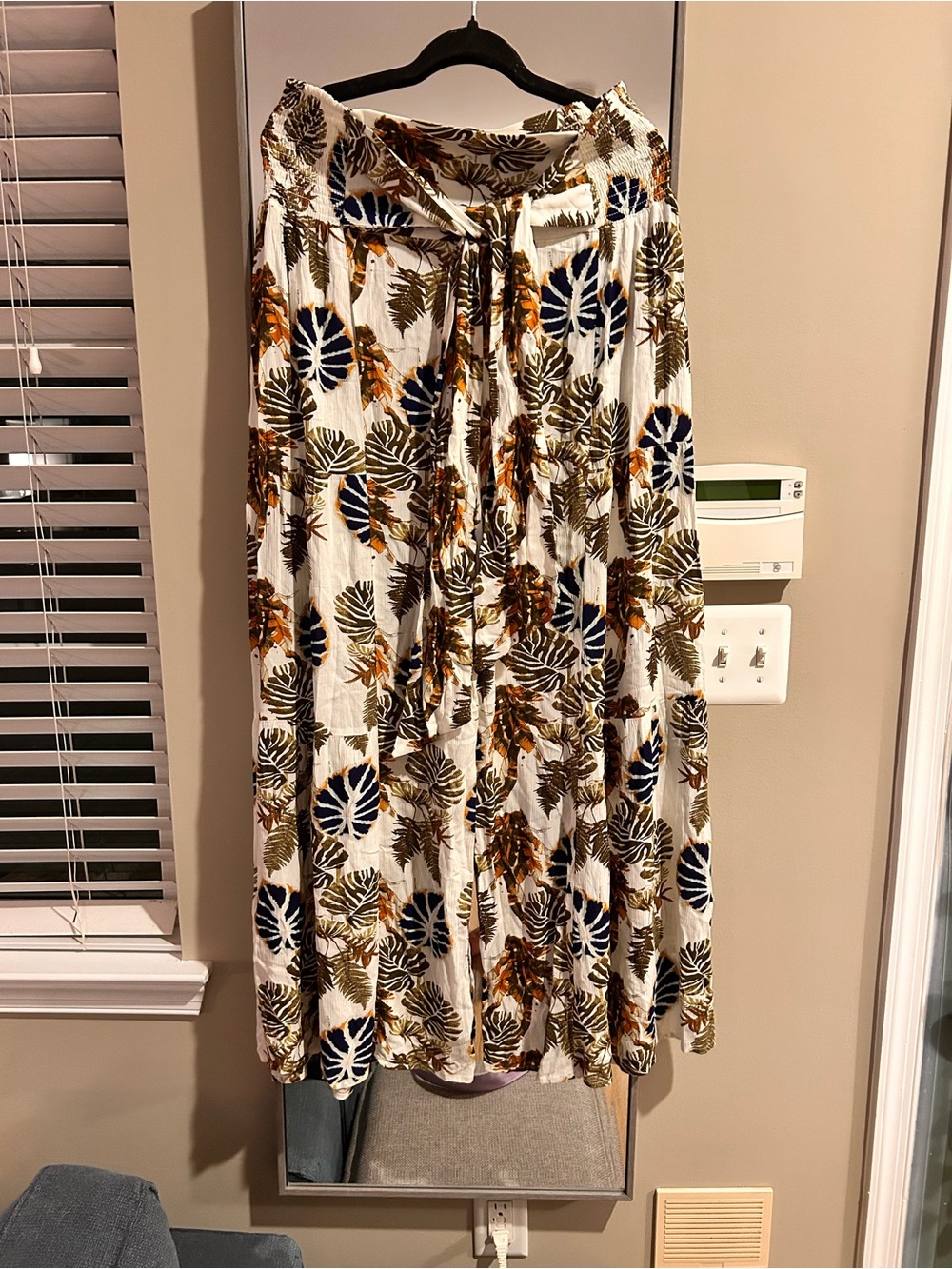 Rewash white high waisted Flowy Pants with Navy and Olive Leaf Print XL